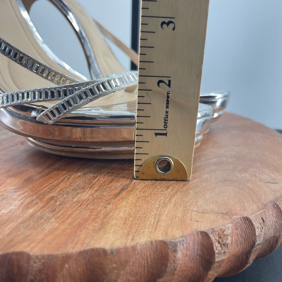 JESSICA SIMPSON Womens Silver 1" Platform Embla Toe Stiletto Heeled Sandal 9.5 M - Picture 7 of 10